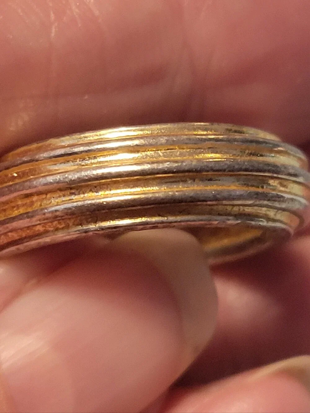Gold and Silver Tone Stackable Ribbed Ring size 8